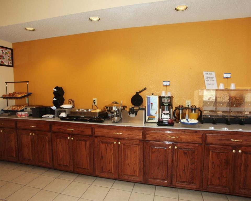 Executive Inn Jacksonville Exterior photo